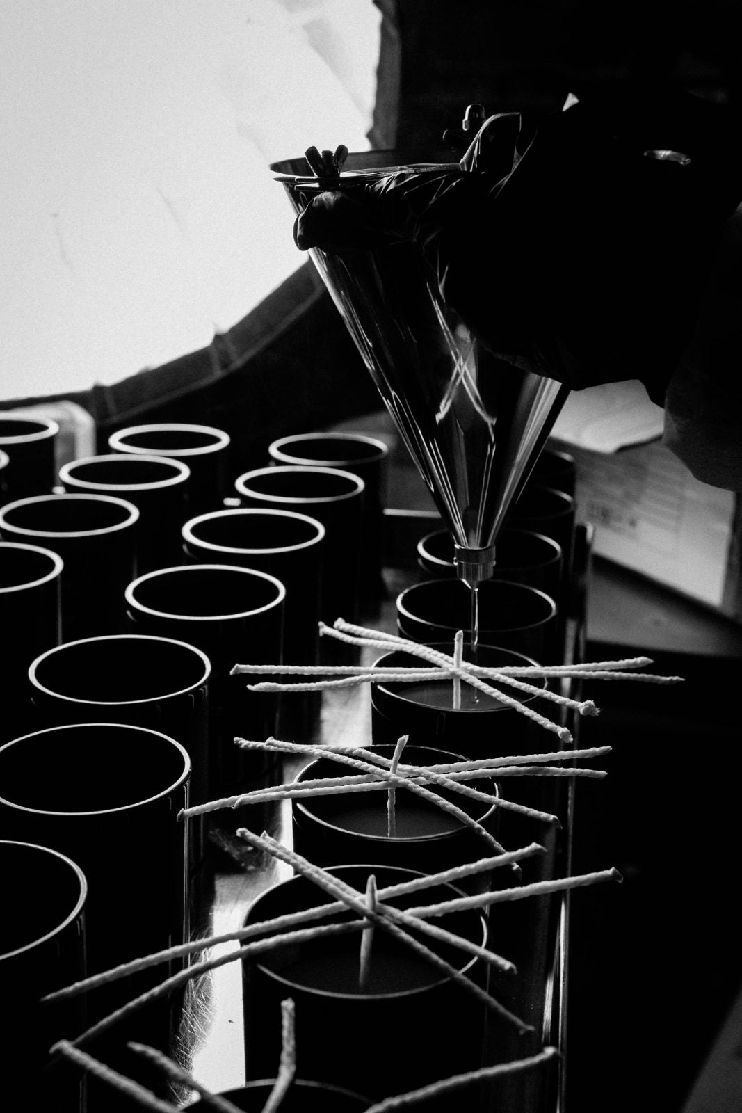 Pouring in the 7Raw lab