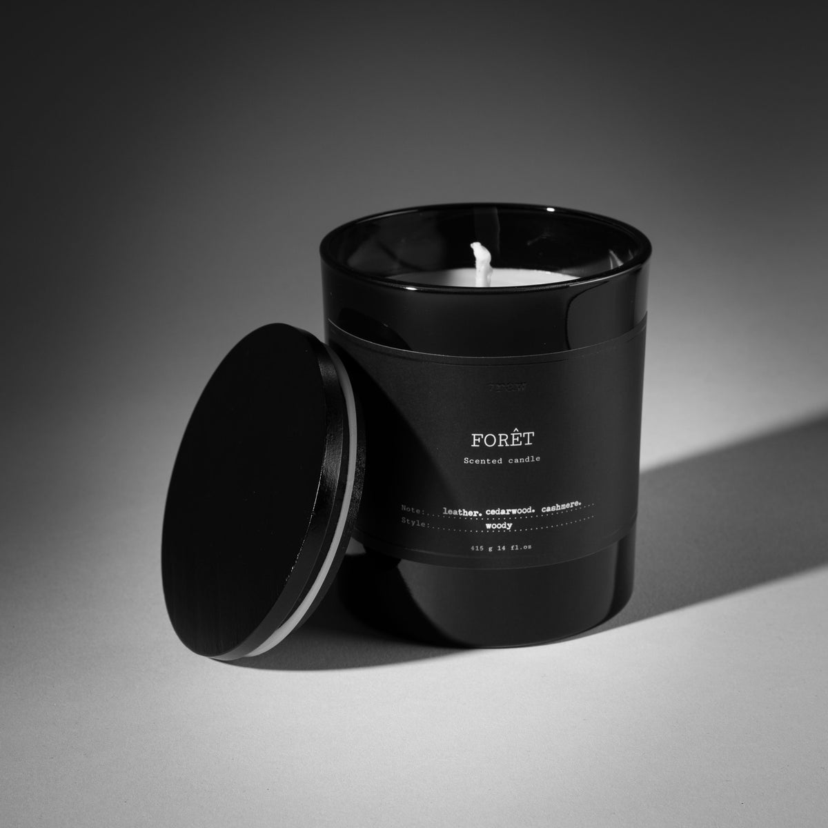 Forêt scented massage candle by 7Raw