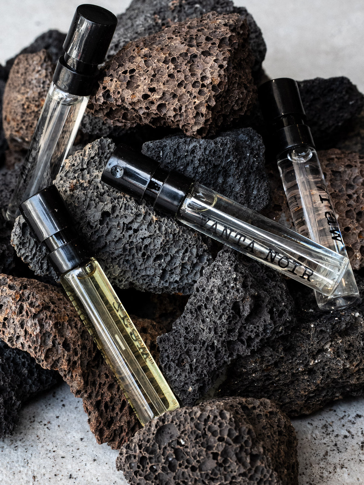 7Raw Discovery Ritual, four 2 ml eau de parfum vials
